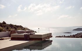 The Sall Suites Complex A - Iconic Sea Views, By Zantewize